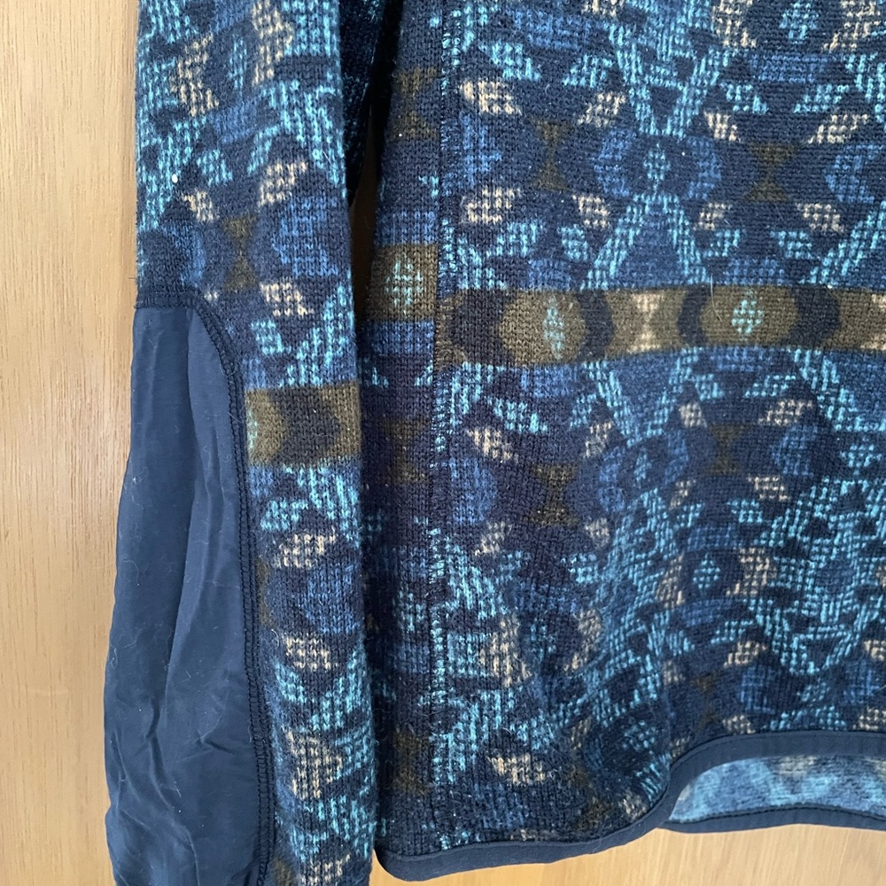 Columbia Blue Patterned Pullover - image 3